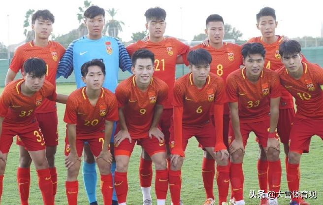 足球青训打学生,足球青训队很强吗