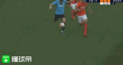 上港奥斯卡泰达点球,上港鲁能上港禁区手球