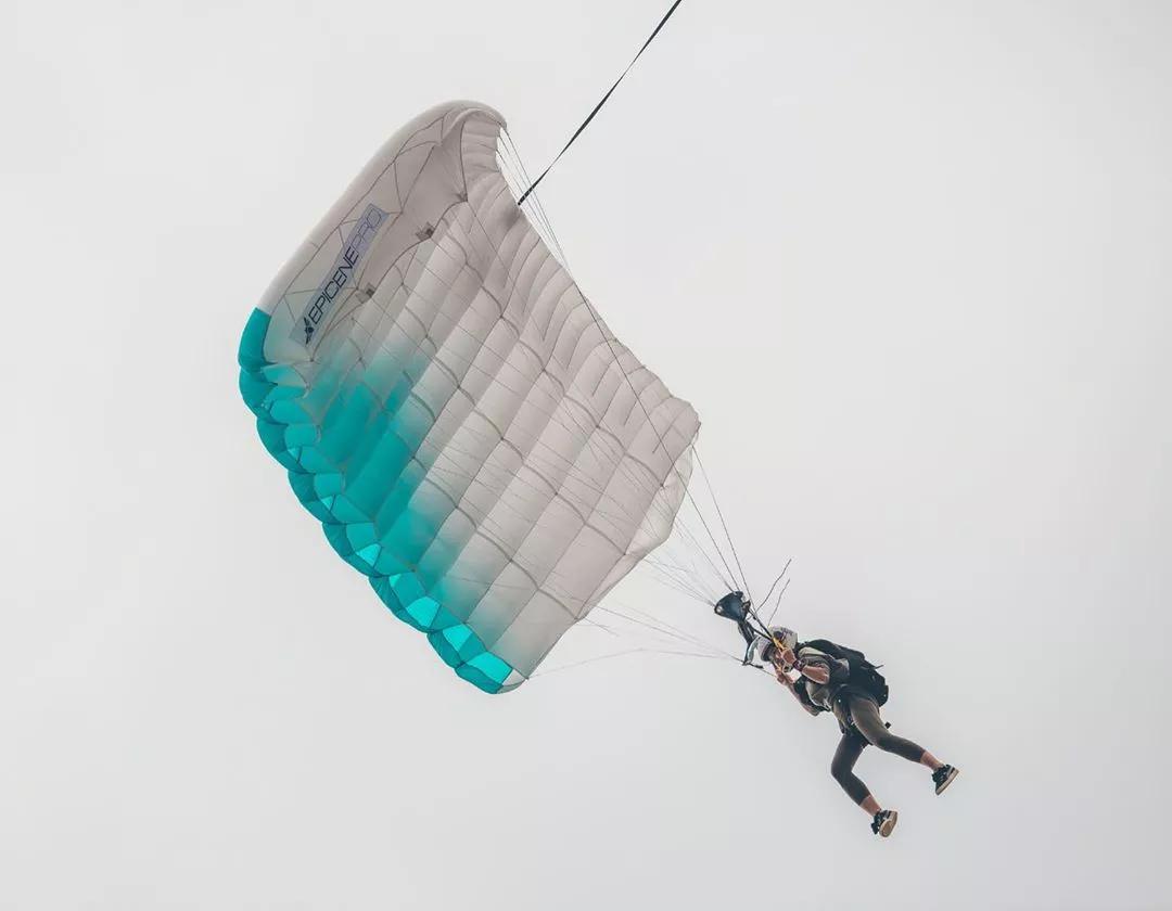 天门山翼装失联女生遗体找到了吗,天门山翼装飞行女孩尸体找到没有