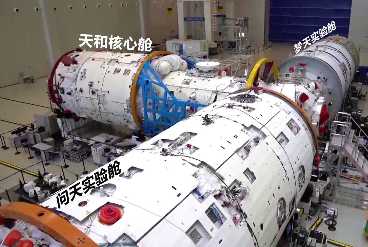 航天员穿航天服的原因,外国航天员穿中国航天服