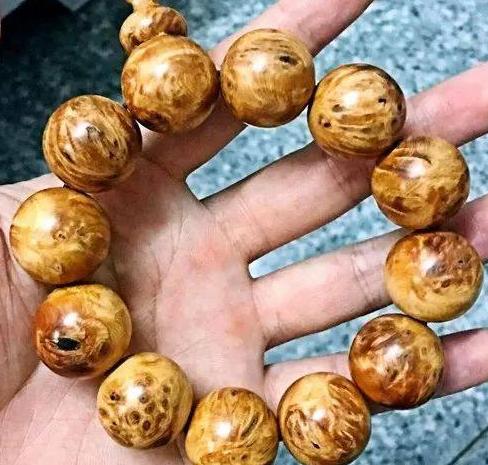 有收藏价值的木质手串,木质文玩手串