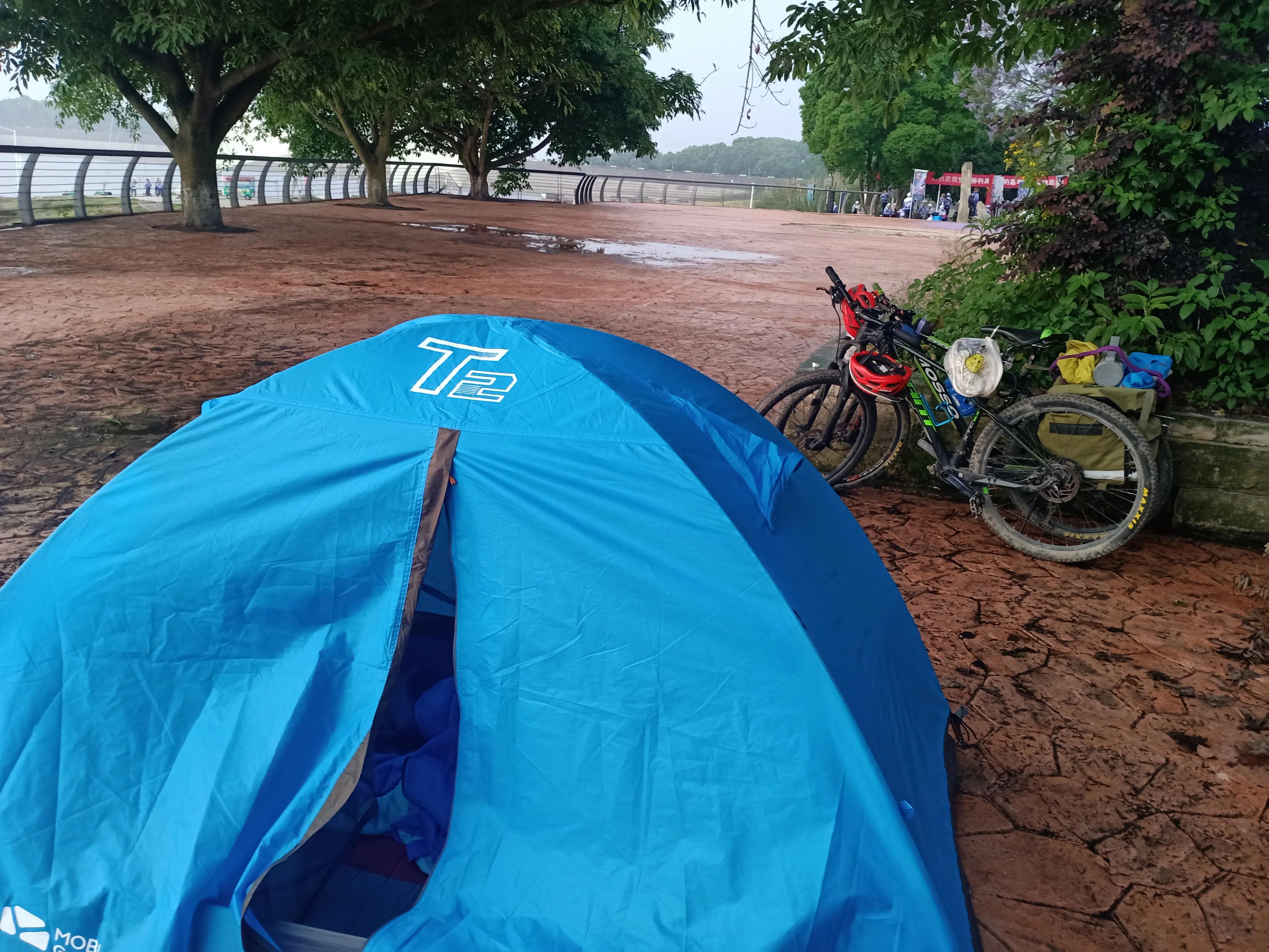 长途骑行用带帐篷吗,长途骑行睡帐篷安全吗