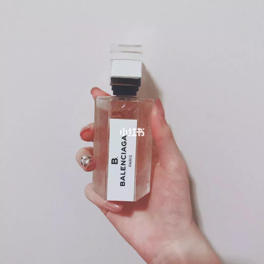 四十岁女士香水哪款最好闻斩男香,斩男香公认最好闻的香水