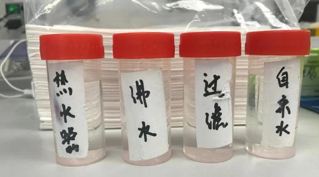 5个月婴儿中毒,5个月大婴儿中毒