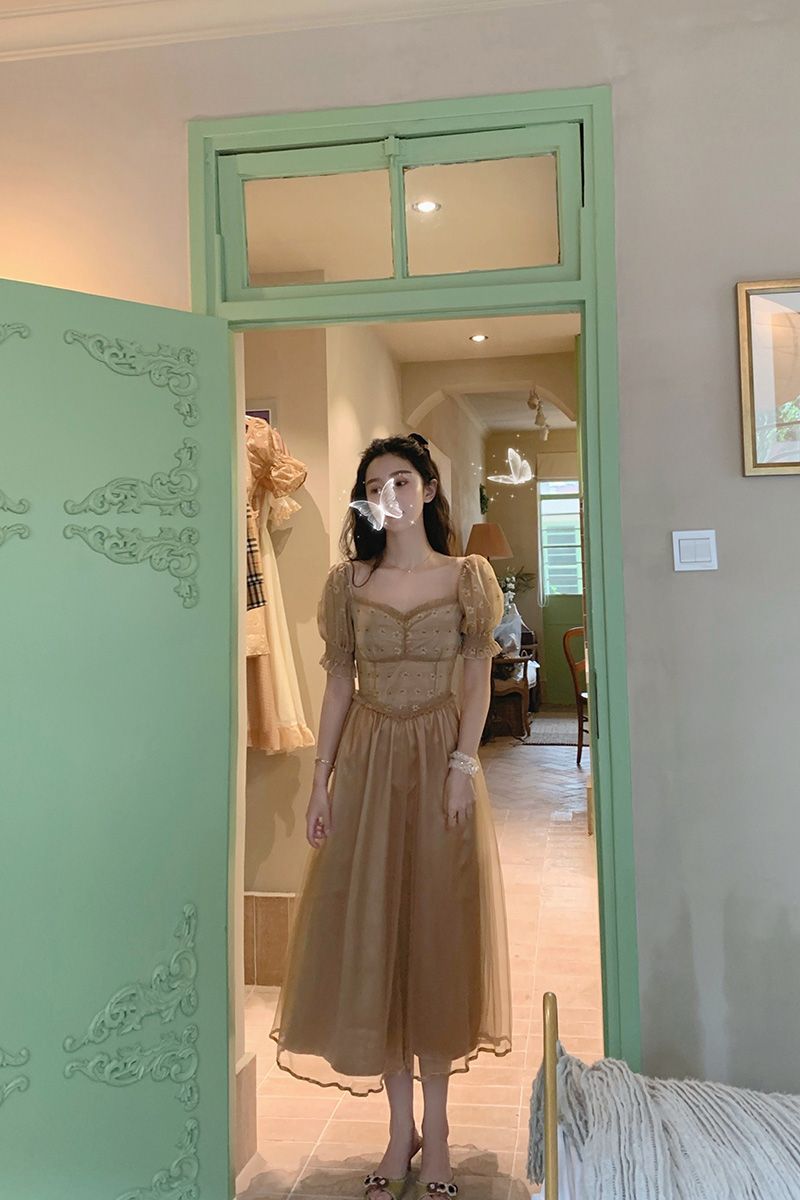 适合20-25岁女生的衣服店铺推荐,少女的衣柜