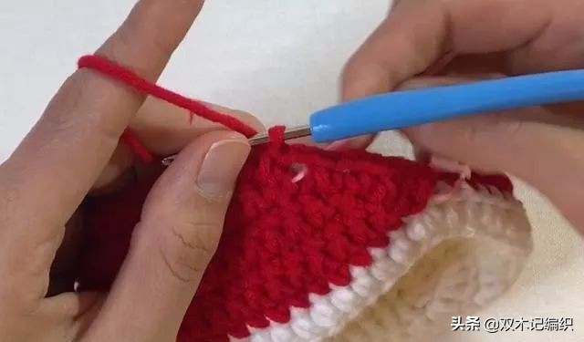 毛线编织宝宝运动鞋,手工编织婴儿毛线耐克运动鞋子