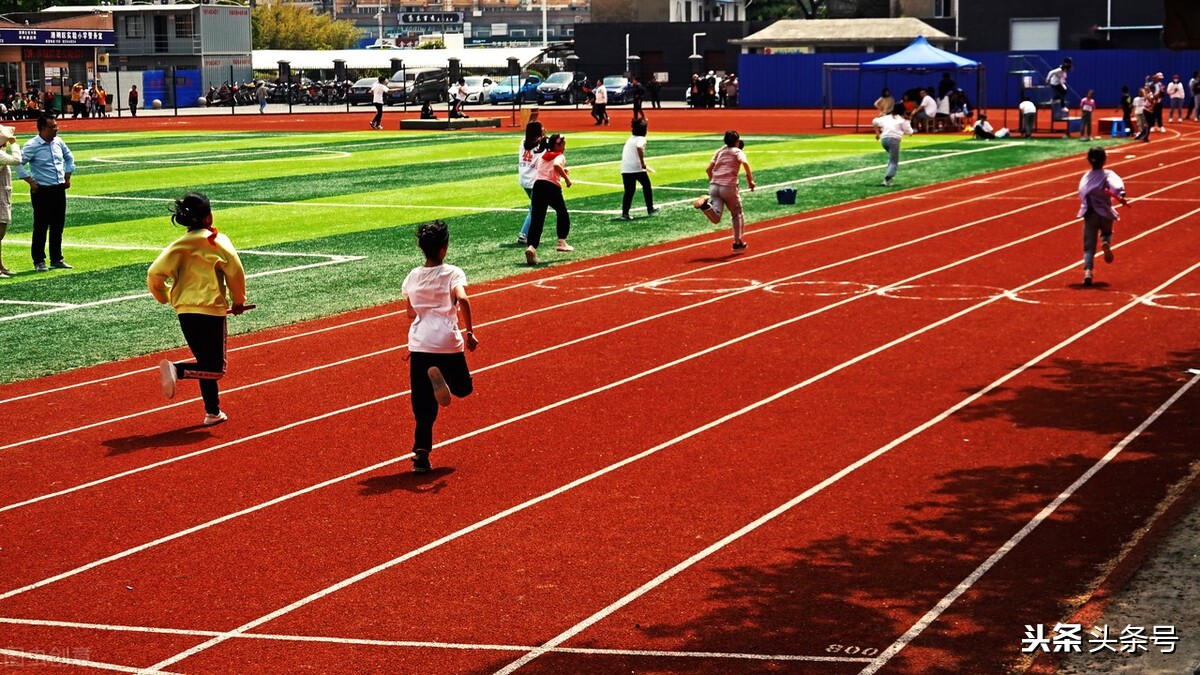 高二女生成绩差家长应该怎么做,高二女生成绩差还有补救吗