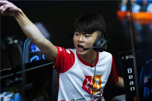 穿越火线各个选手外号,穿越火线职业选手外号大全