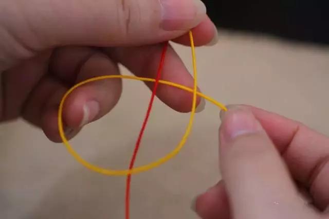 手工编绳怎么打结球,塑料手编绳如何打结