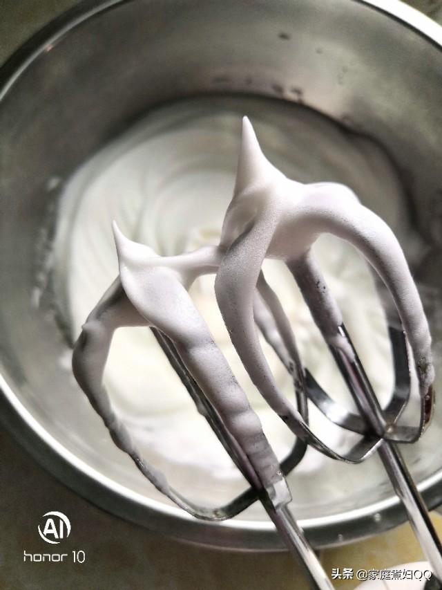 怎样用糯米粉做蛋糕简单又好吃,糯米粉做蛋糕是不是要比低筋粉多