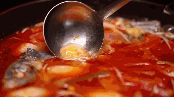 贵州酸汤鱼酸汤是怎么制作的,黄辣丁酸汤鱼的正宗做法贵州