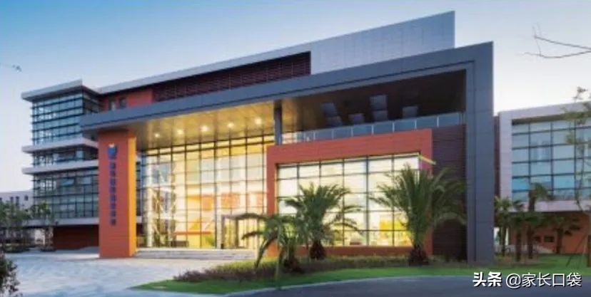 包玉刚和星河湾,民办包玉刚