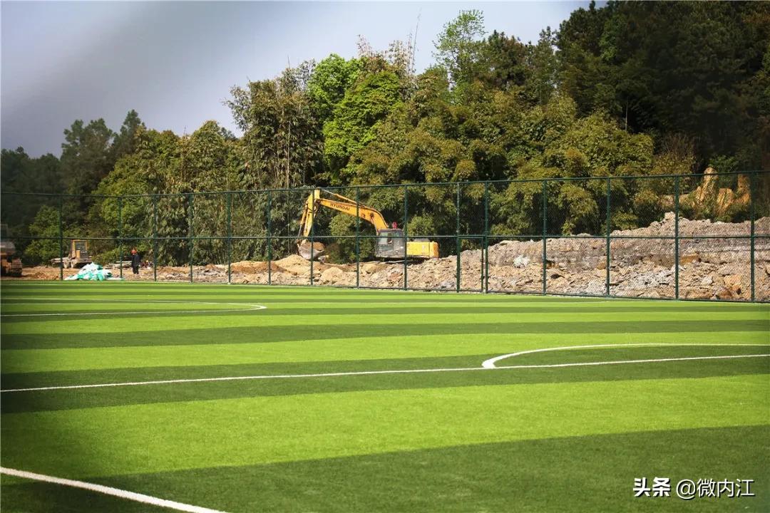 内江新足球运动场,内江开放的足球场
