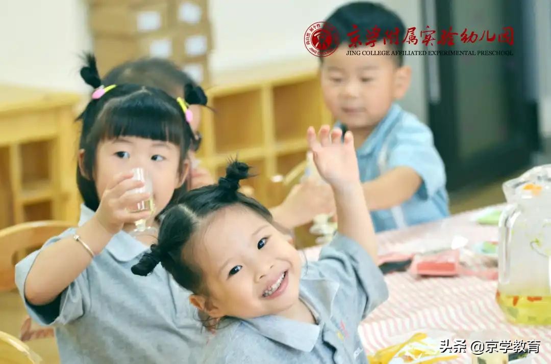 幼儿园庆中秋演绎不一样的活动,国庆与中秋节同庆幼儿园活动