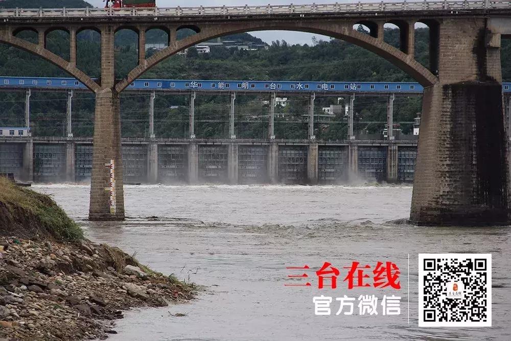 三台涪江洪水最新视频,三台涪江暴雨泄洪