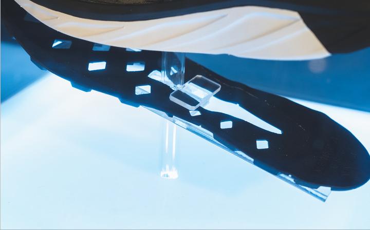 北面与萨洛蒙越野跑鞋有什么区别,北面越野跑鞋500测评