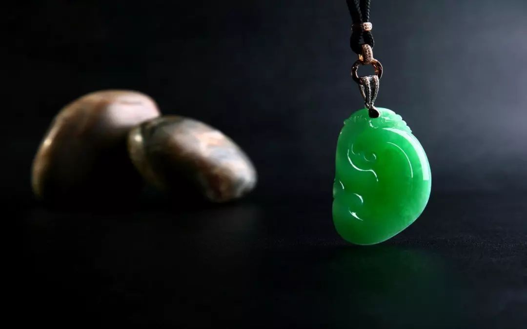 翡翠展现东方美,翡翠淋漓尽致地展现着东方美