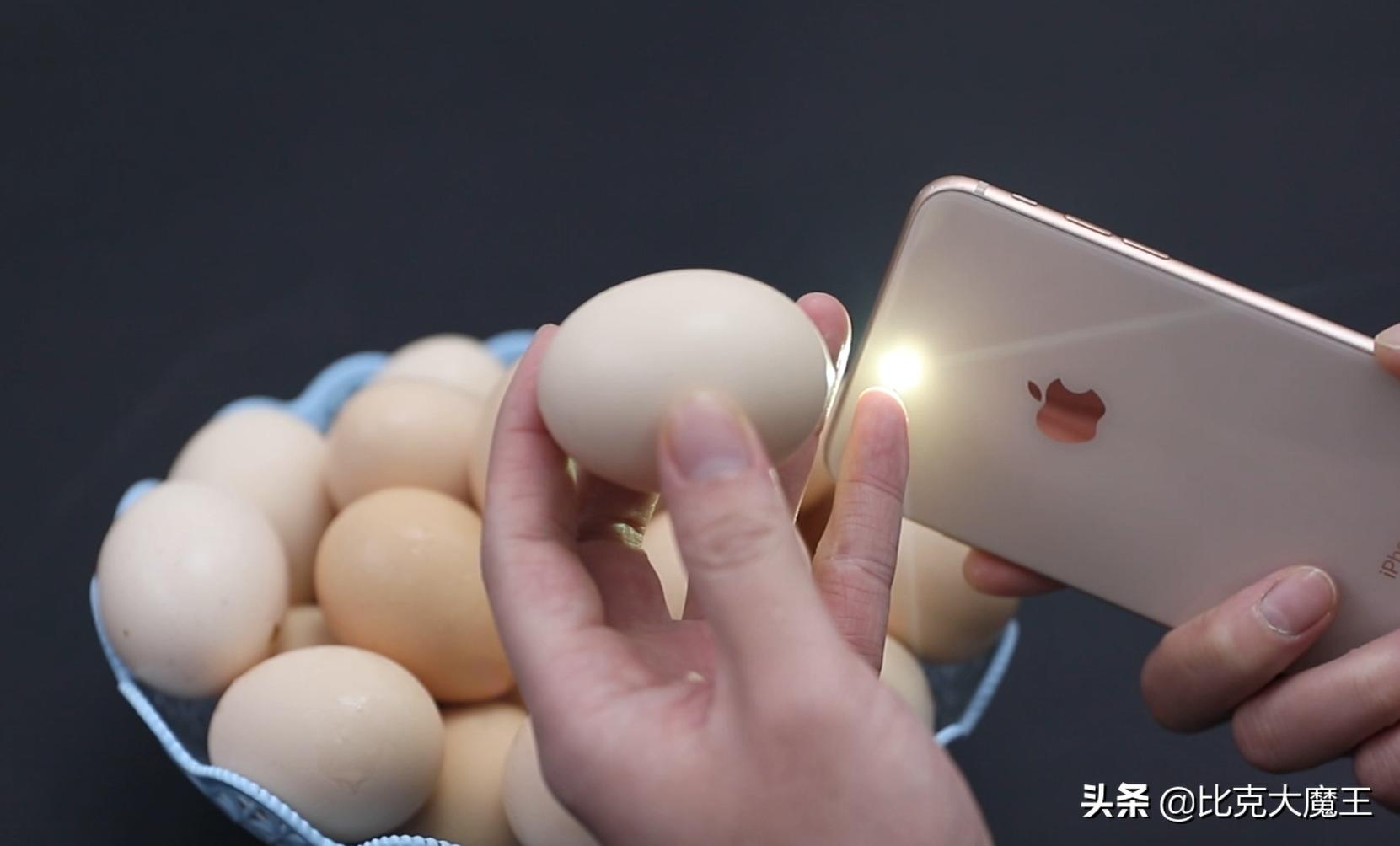 买鸡蛋时怎么挑新鲜鸡蛋,买鸡蛋怎么防止碎