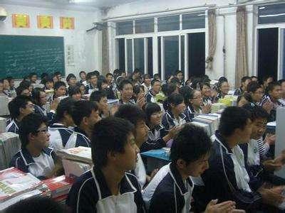 高一孩子消极到底应该怎么办,初中孩子偷懒厌学应该说什么