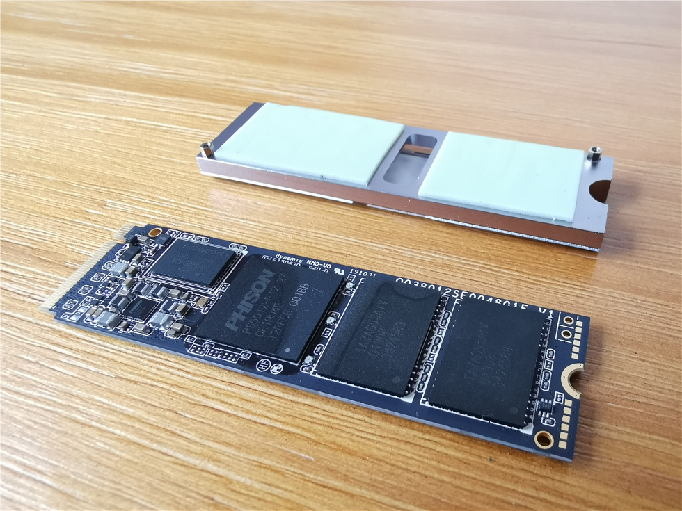 追风者217xe可以装几个硬盘,追风者pk217xe风道解析