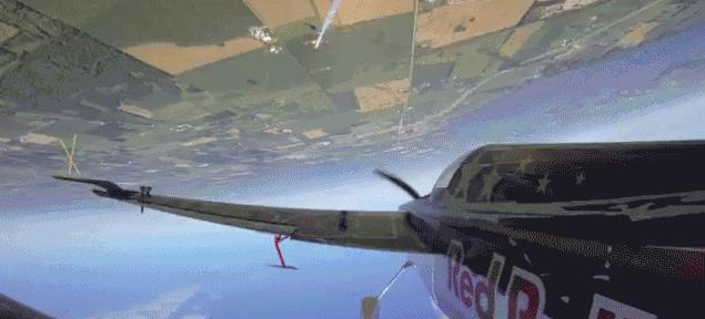 飞机一直往上飞能飞多高,为什么飞机可以逆着时间飞