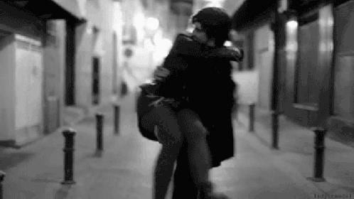 今年流行洋气减龄百搭包,现在流行这样的小包包时髦又洋气