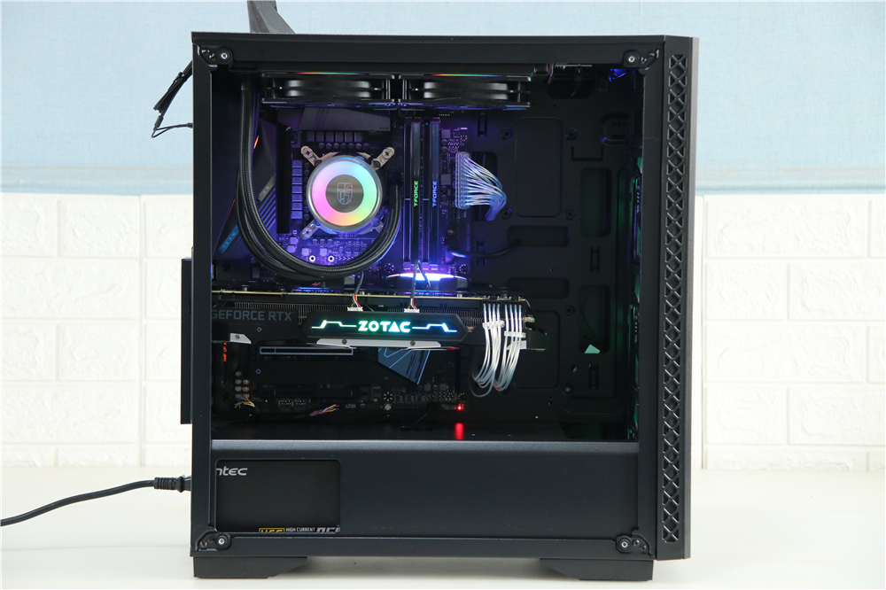 技嘉gigabytez490visiong,2000元技嘉z790主板