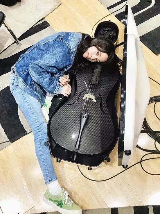 欧阳娜娜向往的生活同款匡威,欧阳娜娜同款匡威复古黑