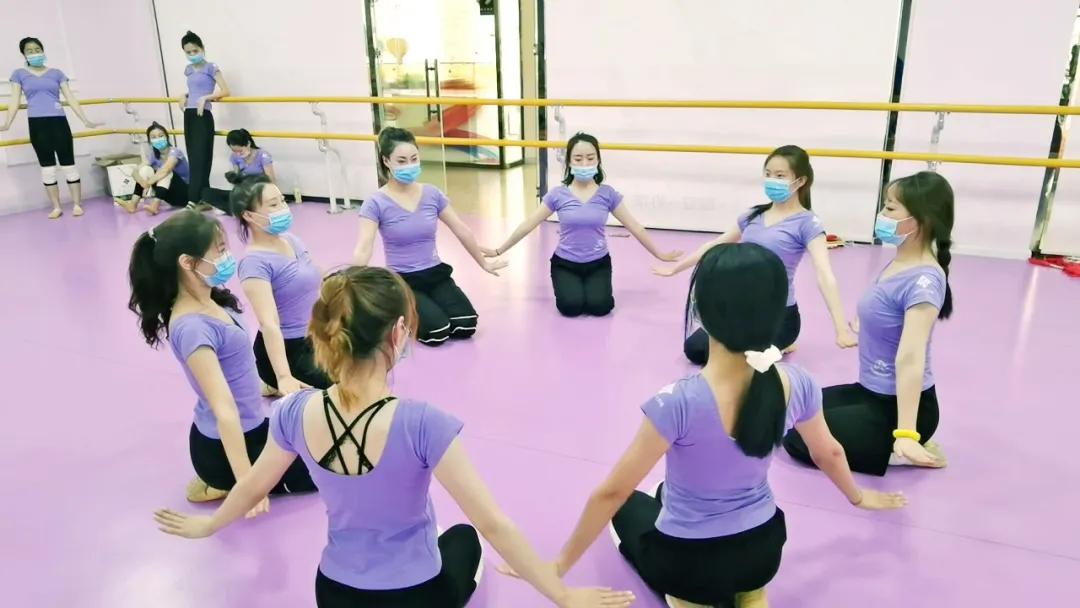 高歌曼舞,高歌舞蹈培训班