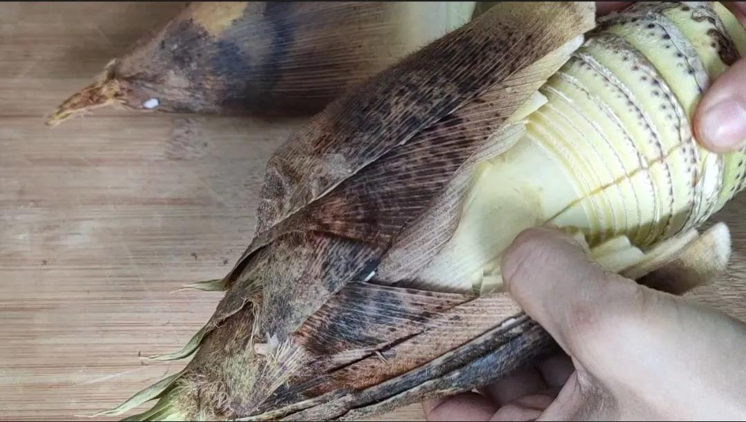 春笋焯水然后怎么炒着吃,炒春笋之前要焯水多长时间