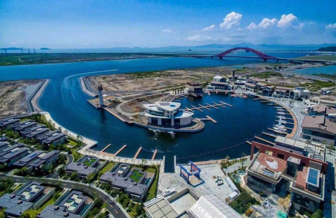 政府主导全民参与共建,政府推动全民参与