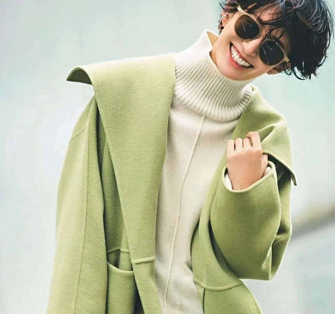 大格子大衣好看吗,焦糖色大衣好看吗