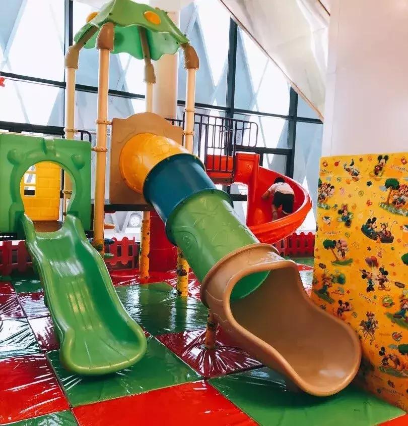 服务区为什么有女性专用停车位,服务区女性专用停车区