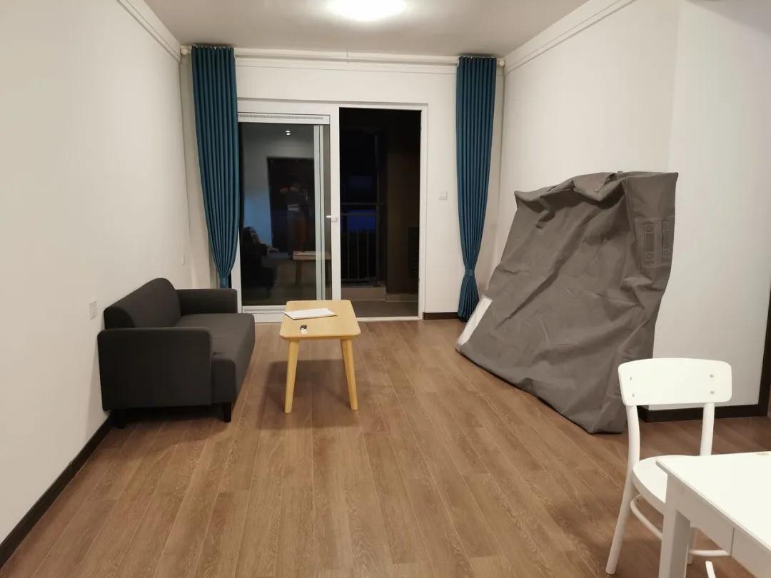 负重前行的路上也要心存美好,负重前行方能完成使命