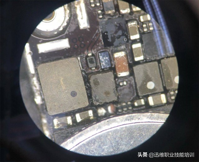 iphone6s进水不触摸,iphone6s进水了无法开机