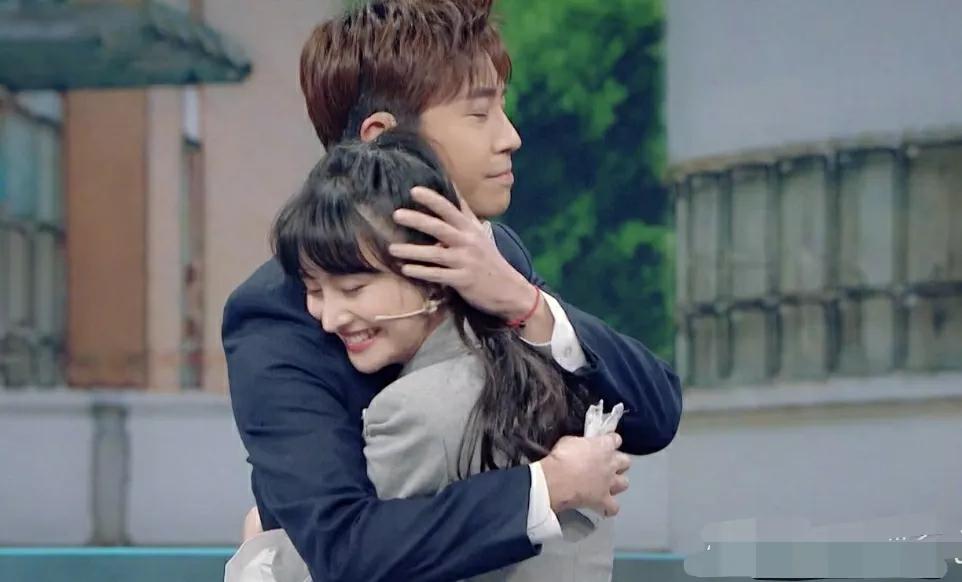 昨天谁夸老戏骨，今天就吐槽还能让人说实话吗？郑爽文化闲言碎语