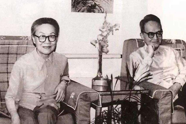 杨绛张爱玲谁才华高,杨绛先生说人丑