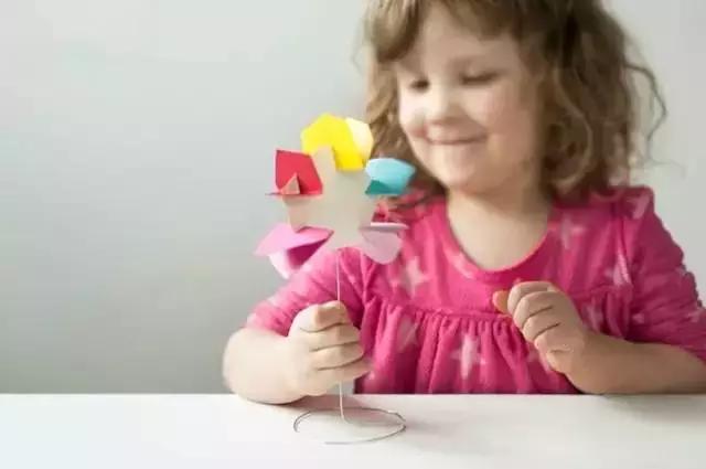 幼师剪纸手工技能大赛作品,幼师贴门上长条创意剪纸