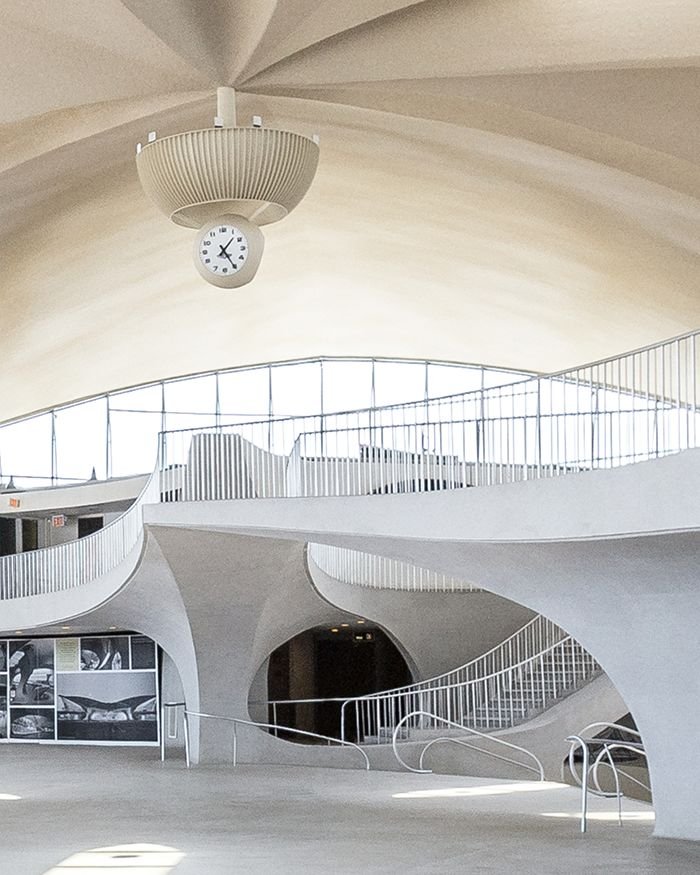 lv奢侈品值得入手吗 (lv的奢侈品值得买吗)