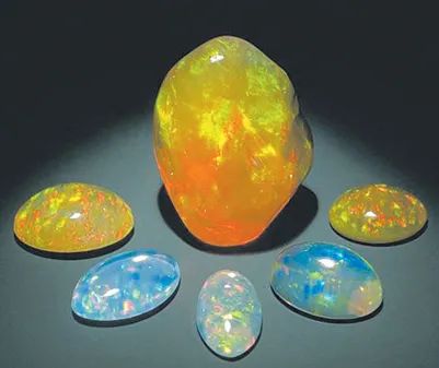 你知道玉是什么吗,你戴的是什么玉