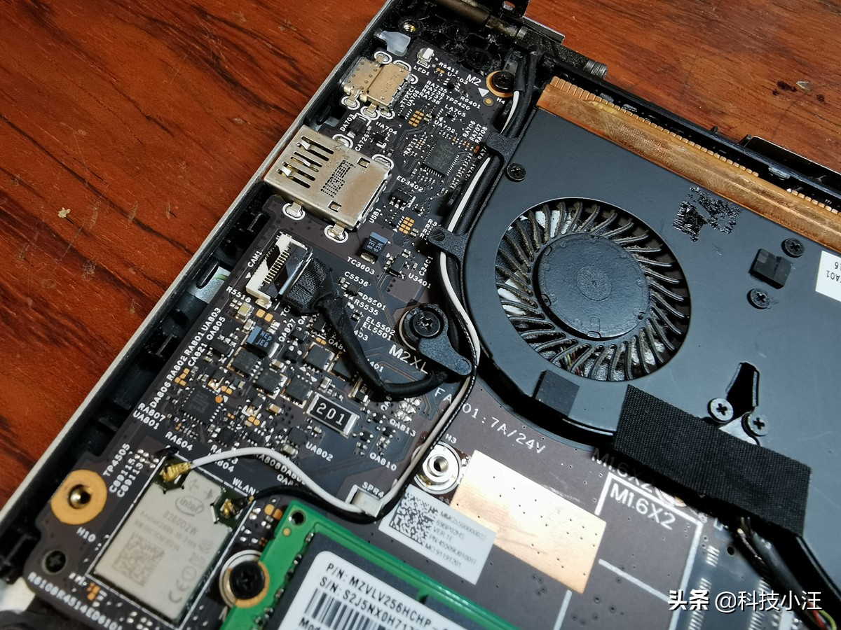 用了六年的笔记本黑屏,小米笔记本屏暗维修