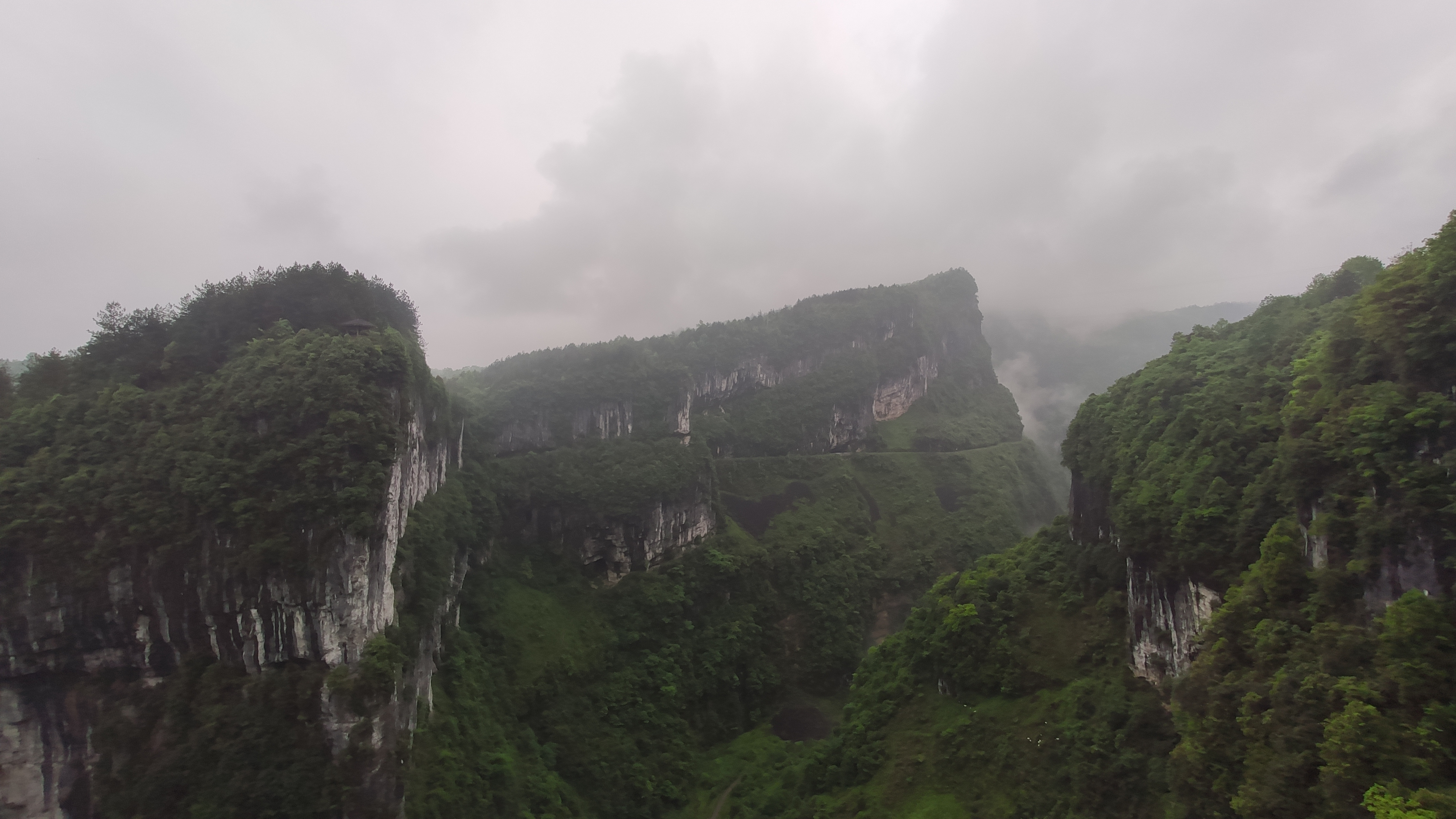 山城重庆的夜别样的美,重庆四天三夜