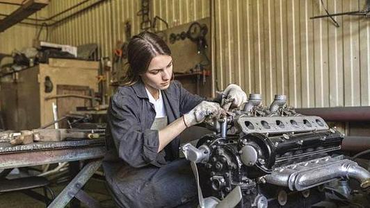 车地毯进水维修多少钱,车辆地毯进水了怎么办