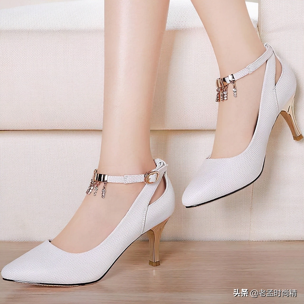 今年最流行的尖头高跟鞋,今年最流行的夏季鱼嘴高跟鞋