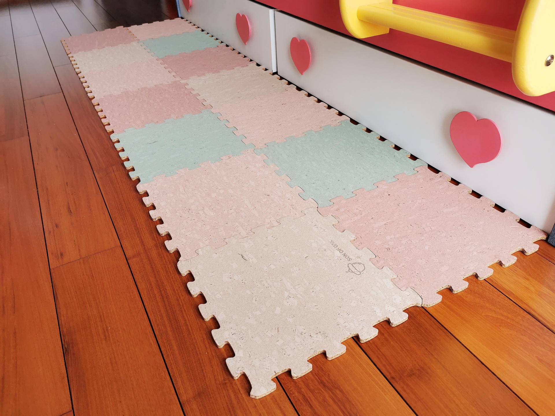 橡儿天然软木拼接地垫，装点你的家居风格