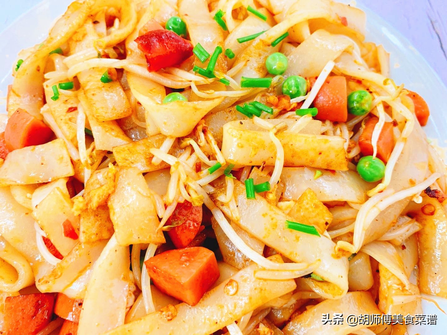 炒粉出锅前放什么油,炒粉要不要热油下锅