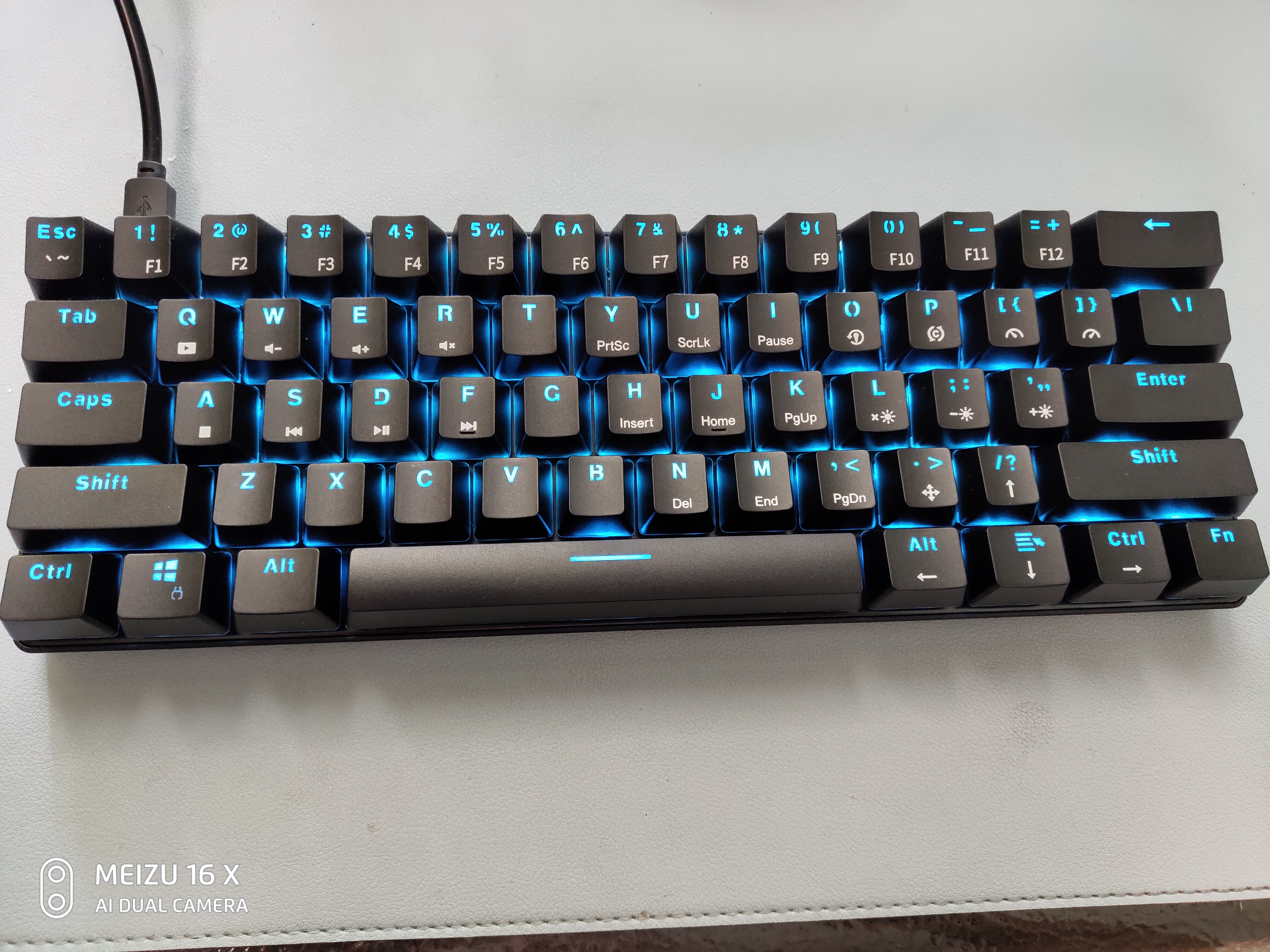 机械键盘ttc轴和樱桃轴有什么区别,樱桃键盘g80-3000s测评