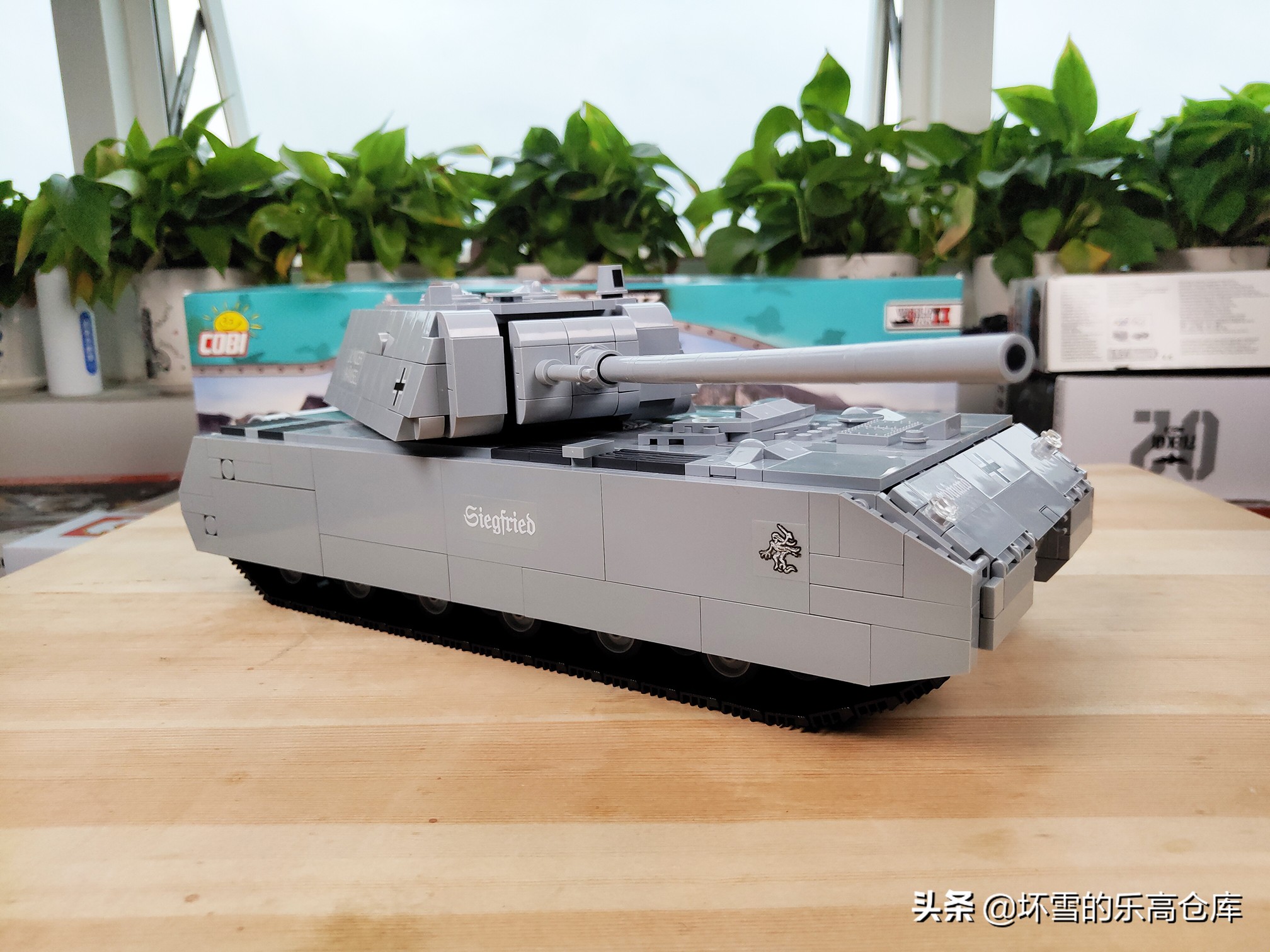 大型99a主战坦克简单乐高积木教程 (怎么用乐高积木拼中国96b主战坦克)