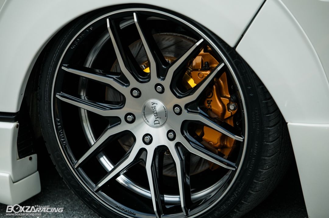 面包车能改装新能源吗,丰田海狮面包车6座最新款