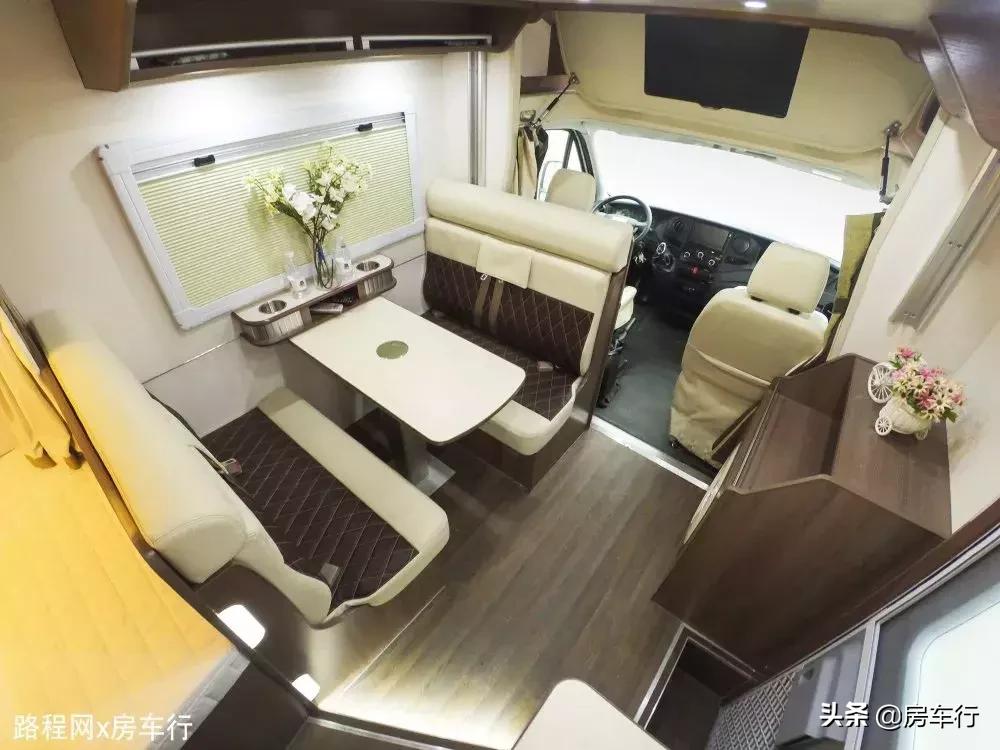 房车大全20-30万的c型房车限量版,房车价格30万元空间大全新自动挡